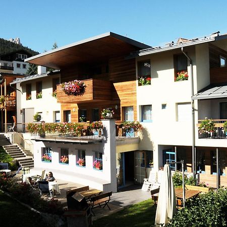 Garni Enrosadira Hotel Vigo di Fassa Exterior foto