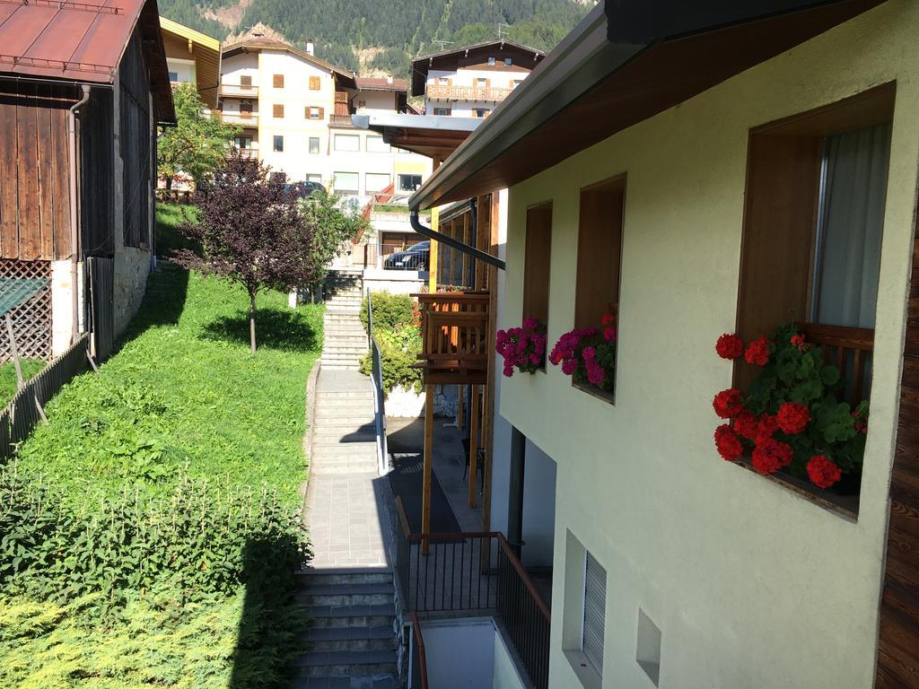 Garni Enrosadira Hotel Vigo di Fassa Exterior foto