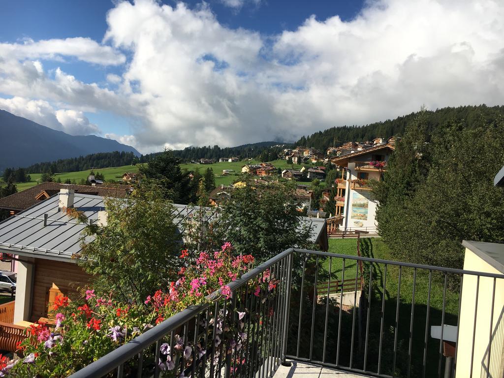 Hotel Garni Enrosadira Vigo di Fassa Exterior foto